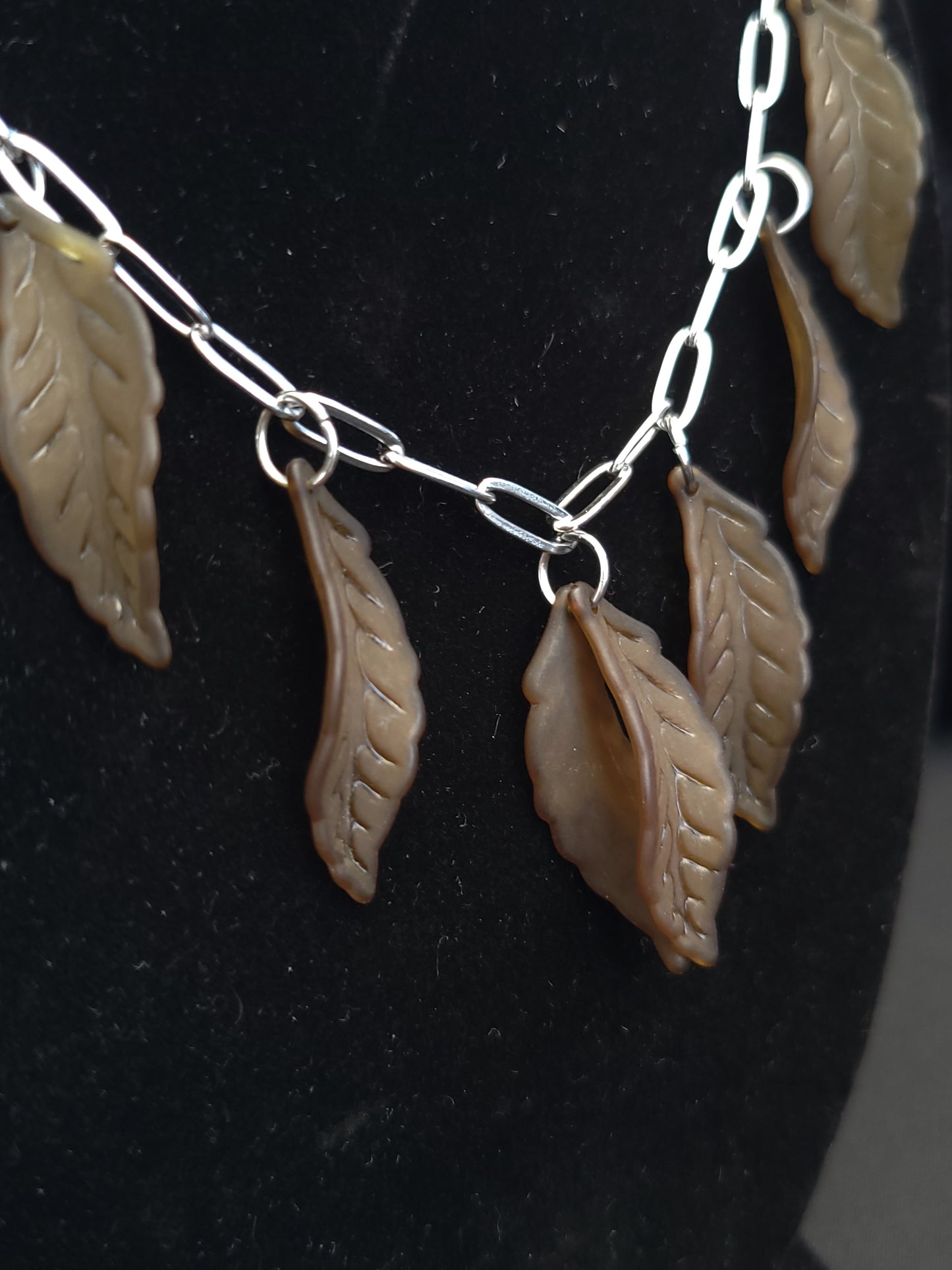 Rustling Leaves Necklace